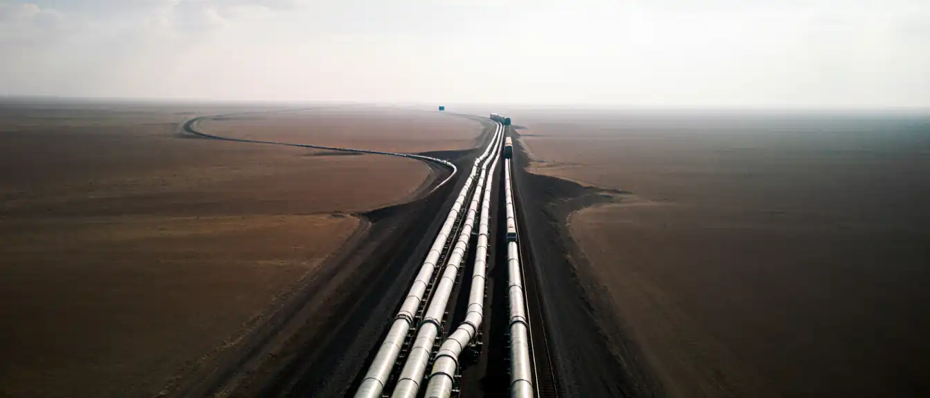 ЗАГОЛОВОТЕ: Нефтяной маневр: Казахстан ищет обходные пути из-за сбоев на КТК
