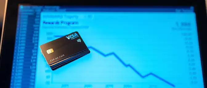 Эпоха бесконечных бонусов уходит: почему российские банки начали экономить на кешбэке