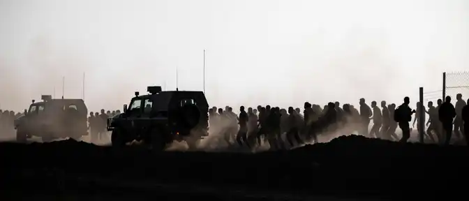 Граница на пределе: Испания вводит войска в Сеуту на фоне масштабного миграционного кризиса