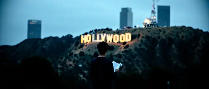 Битва за Голливуд: почему слияние гигантов Paramount и Warner Bros. может обернуться катастрофой для киноиндустрии