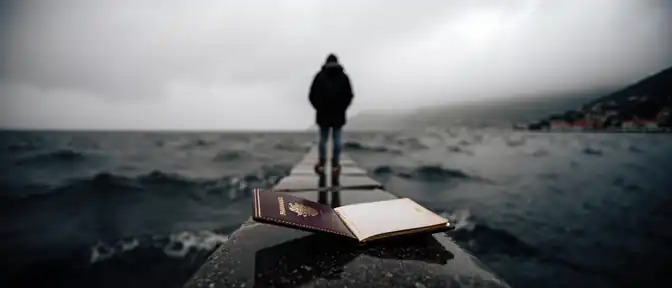 Туристический штиль перед бурей: Черногория продлела безвизовый режим, но готовит визовые санкции
