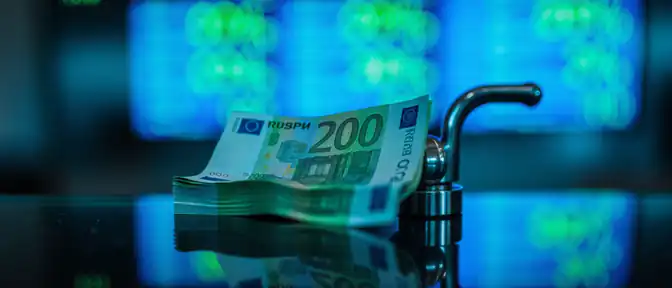 Битва за вкладчика: Газпромбанк обновляет линейку счетов, пока лидеры рынка предлагают рекордную доходность